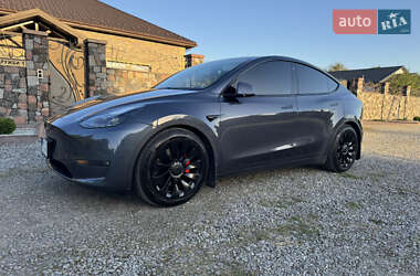 Tesla Model Y 2022