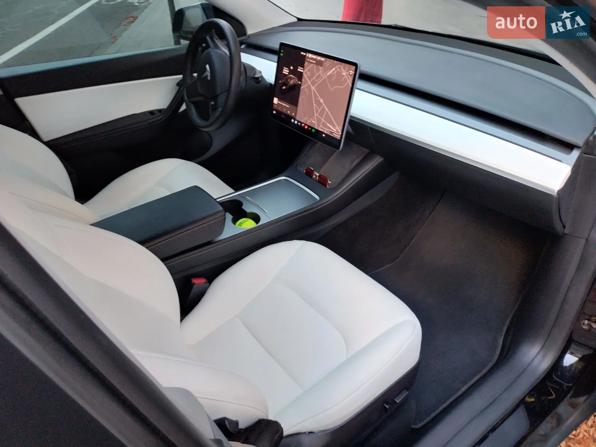 2021 Tesla Model Y - мініатюра 9