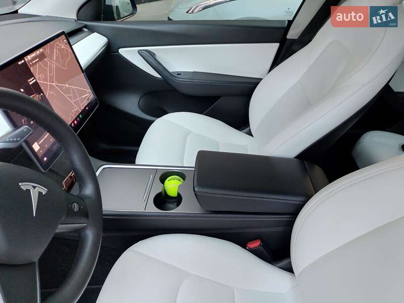 Внедорожник / Кроссовер Tesla Model Y 2021 в Киеве