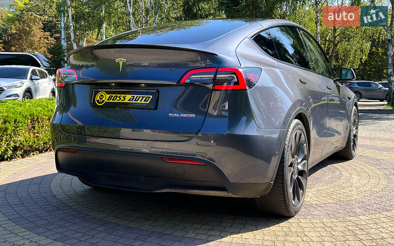 Позашляховик / Кросовер Tesla Model Y 2022 в Львові