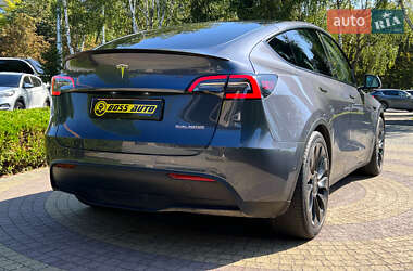 Позашляховик / Кросовер Tesla Model Y 2022 в 