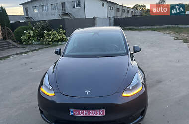 Позашляховик / Кросовер Tesla Model Y 2022 в  фото 3 Позашляховик / Кросовер Tesla Model Y 2022 в