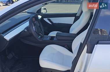 Позашляховик / Кросовер Tesla Model Y 2021 в 