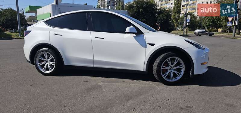 Позашляховик / Кросовер Tesla Model Y 2021 в Одесі