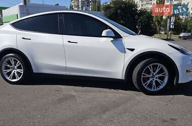 Позашляховик / Кросовер Tesla Model Y 2021 в 