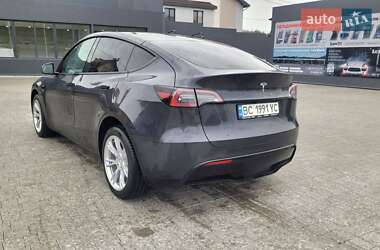Позашляховик / Кросовер Tesla Model Y 2024 в 