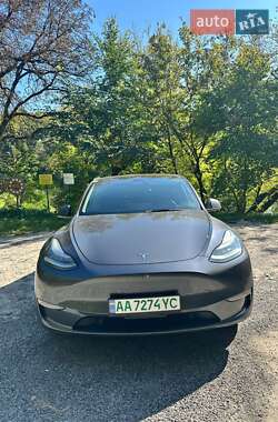 Tesla Model Y 2021