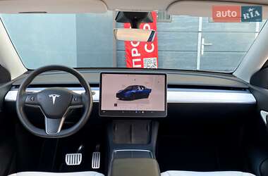 Позашляховик / Кросовер Tesla Model Y 2022 в 