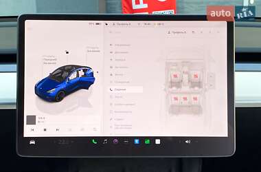 Позашляховик / Кросовер Tesla Model Y 2022 в 