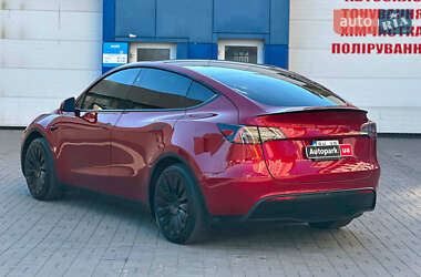 Внедорожник / Кроссовер Tesla Model Y 2024 в 