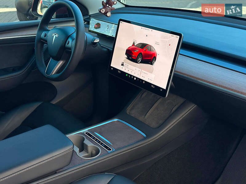 Позашляховик / Кросовер Tesla Model Y 2024 в Одесі