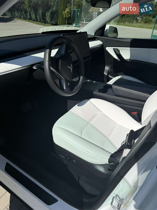 Внедорожник / Кроссовер Tesla Model Y 2021 в Ивано-Франковске фото 12 Внедорожник / Кроссовер Tesla Model Y 2021 в Ивано-Франковске