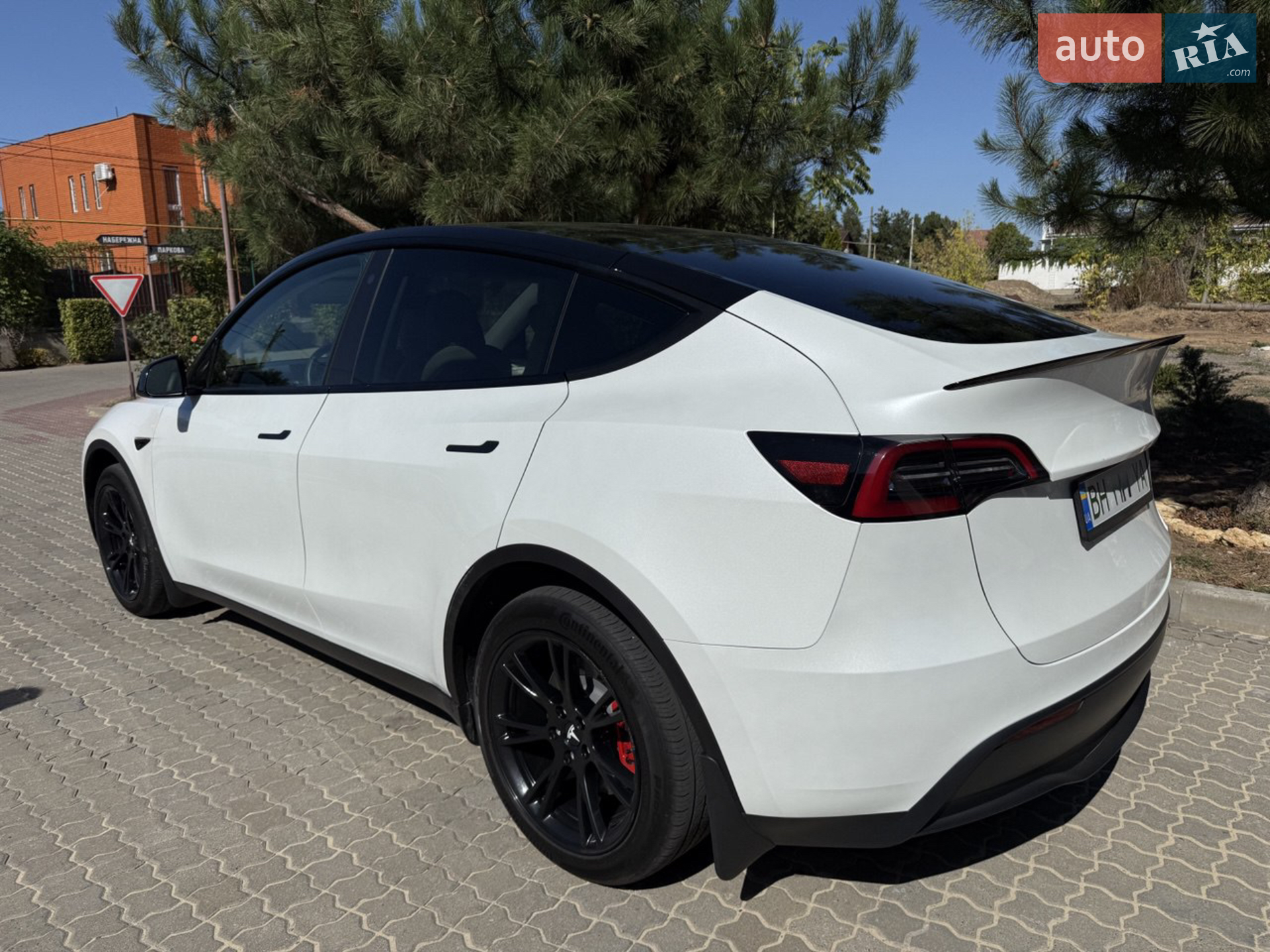 2023 Tesla Model Y - мініатюра 4