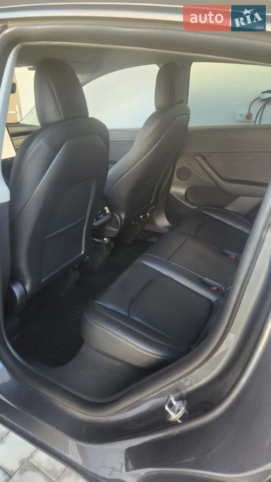 2022 Tesla Model Y - мініатюра 10