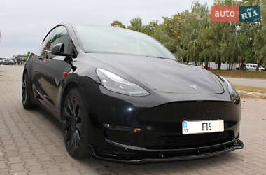 Внедорожник / Кроссовер Tesla Model Y 2023 в 