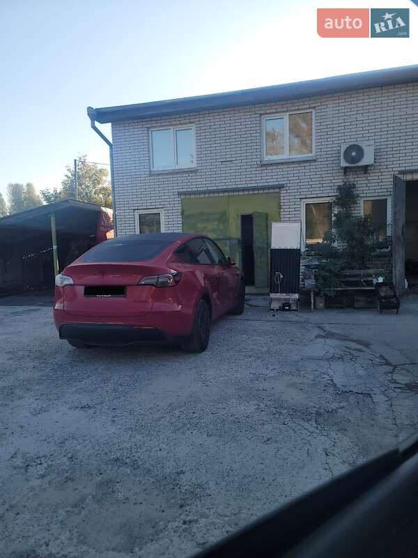 Внедорожник / Кроссовер Tesla Model Y 2022 в Киеве фото 10 Внедорожник / Кроссовер Tesla Model Y 2022 в Киеве