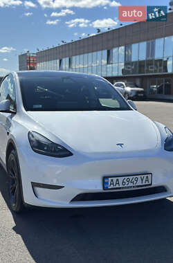 Tesla Model Y 2021