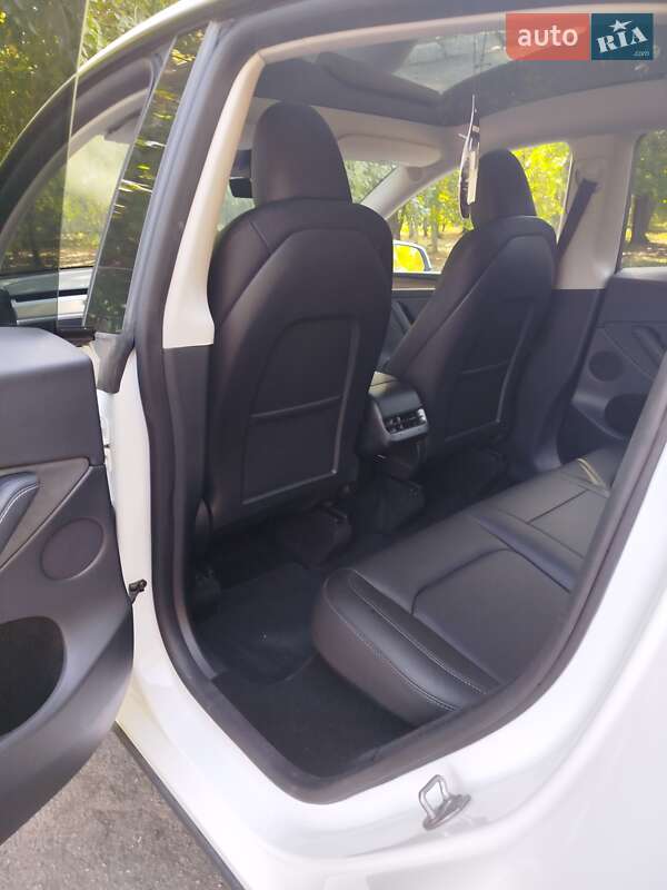 Внедорожник / Кроссовер Tesla Model Y 2024 в Запорожье фото 11 Внедорожник / Кроссовер Tesla Model Y 2024 в Запорожье