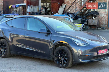 Позашляховик / Кросовер Tesla Model Y 2021 в 