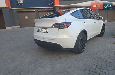 Позашляховик / Кросовер Tesla Model Y 2020 в 