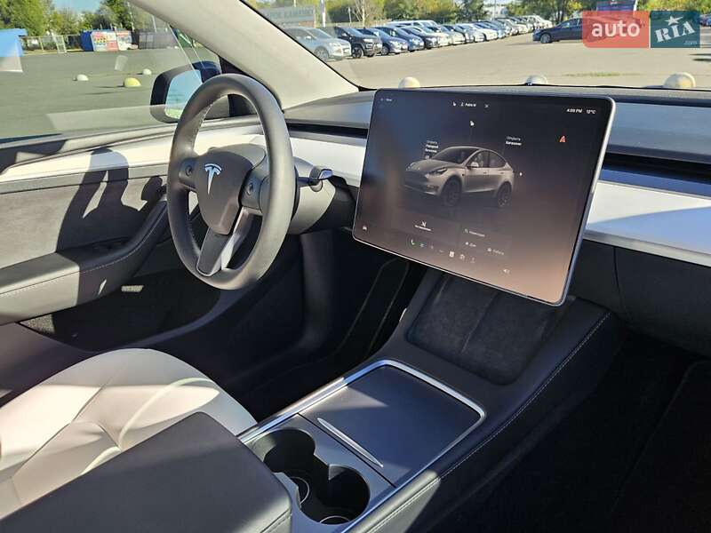 Внедорожник / Кроссовер Tesla Model Y 2023 в Днепре
