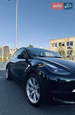 Внедорожник / Кроссовер Tesla Model Y 2024 в Киеве