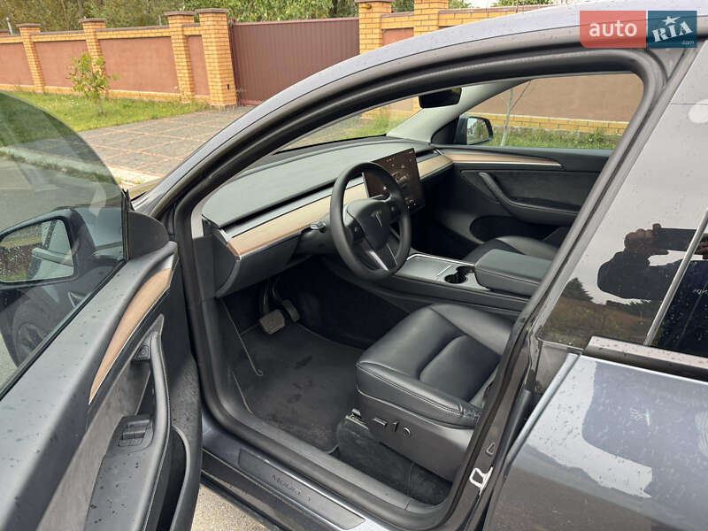 Позашляховик / Кросовер Tesla Model Y 2023 в Києві