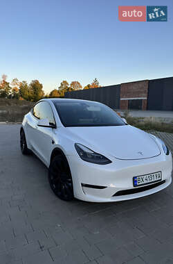 Tesla Model Y 2022