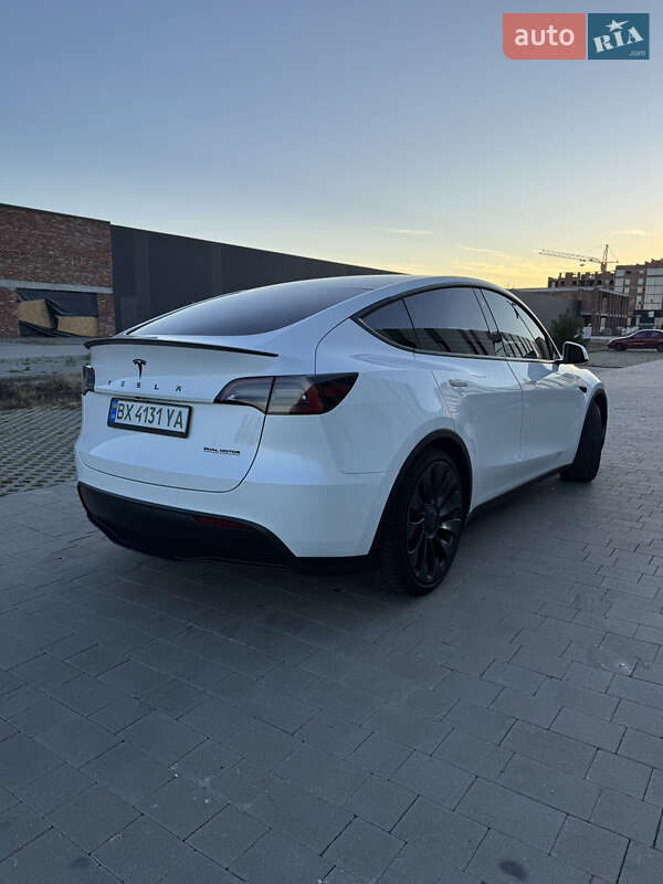Позашляховик / Кросовер Tesla Model Y 2022 в Хмельницькому