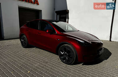 Внедорожник / Кроссовер Tesla Model Y 2024 в 