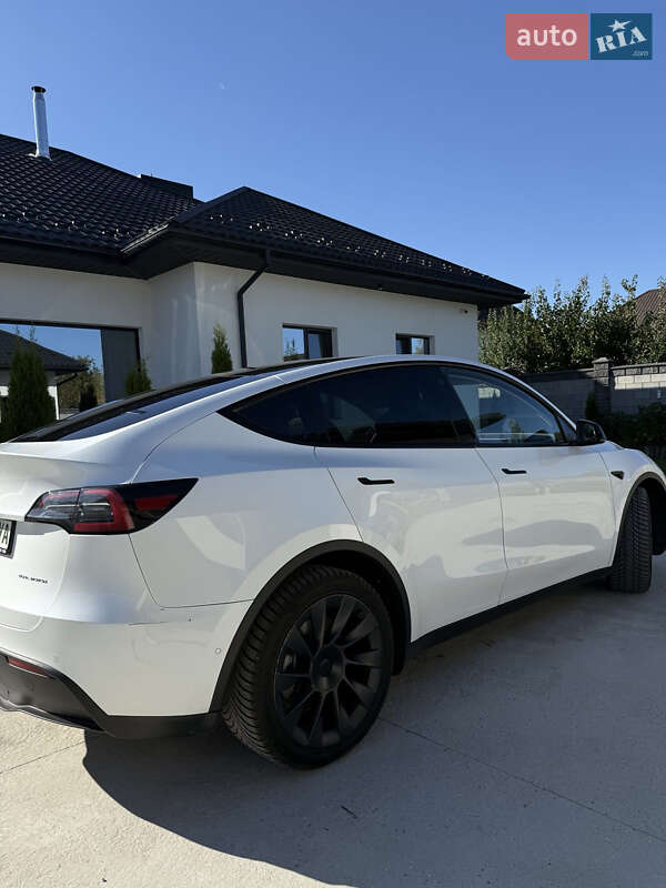 Позашляховик / Кросовер Tesla Model Y 2022 в Рівному