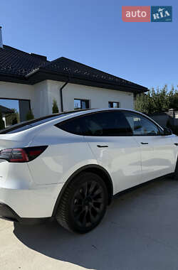 Позашляховик / Кросовер Tesla Model Y 2022 в 