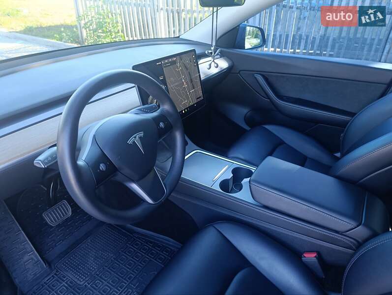 Позашляховик / Кросовер Tesla Model Y 2021 в Тульчині