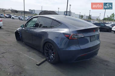 Позашляховик / Кросовер Tesla Model Y 2023 в 
