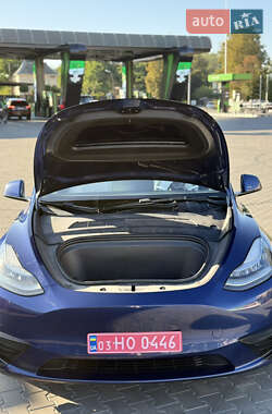 Внедорожник / Кроссовер Tesla Model Y 2020 в 