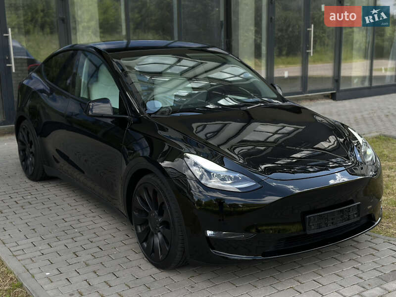 Внедорожник / Кроссовер Tesla Model Y 2023 в 