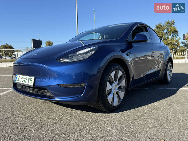 Tesla Model Y 2020