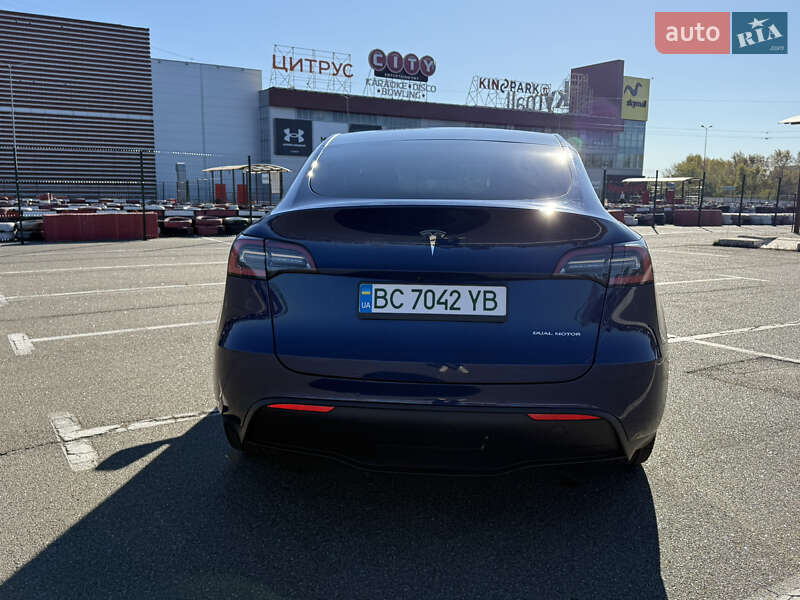 Внедорожник / Кроссовер Tesla Model Y 2020 в Киеве