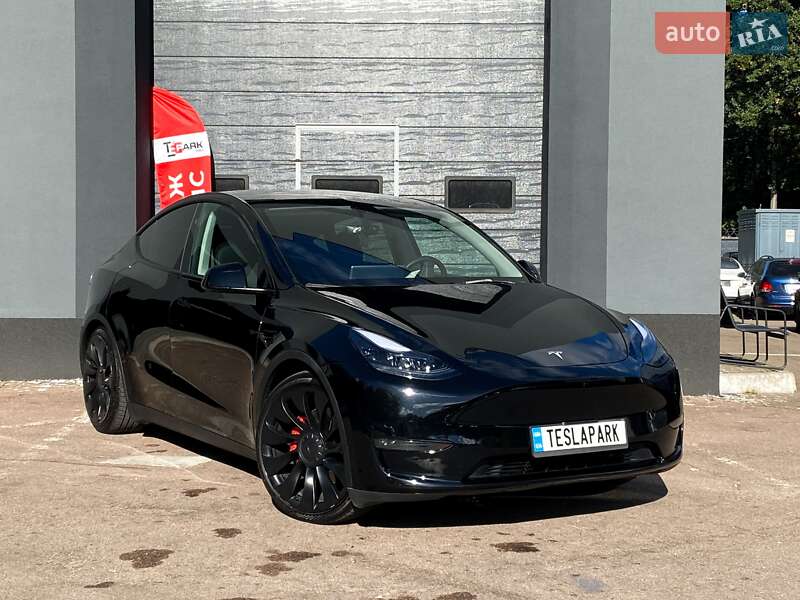 Tesla Model Y 2023