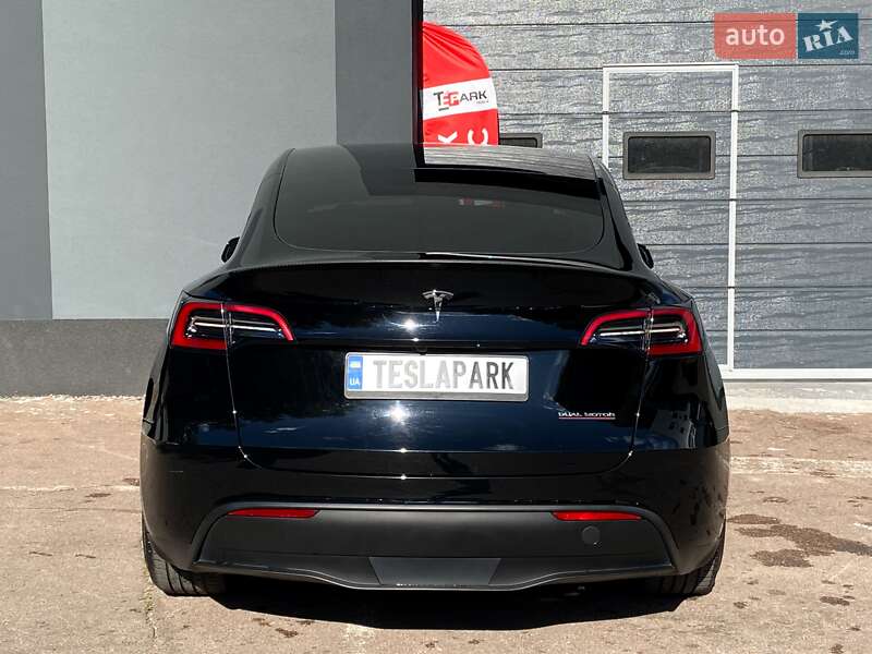 Позашляховик / Кросовер Tesla Model Y 2023 в Києві
