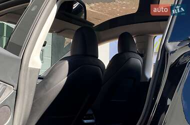 Внедорожник / Кроссовер Tesla Model Y 2023 в 