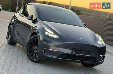 Внедорожник / Кроссовер Tesla Model Y 2022 в 