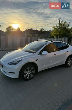 Tesla Model Y 2022