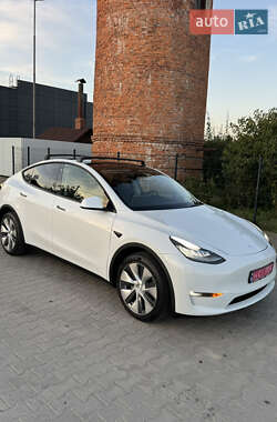 Позашляховик / Кросовер Tesla Model Y 2022 в 