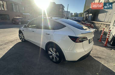 Внедорожник / Кроссовер Tesla Model Y 2024 в 