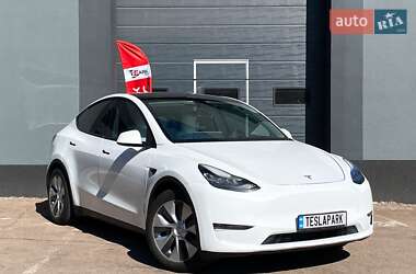 Tesla Model Y 2021