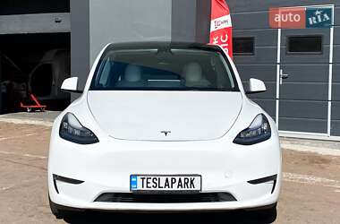 Внедорожник / Кроссовер Tesla Model Y 2021 в 