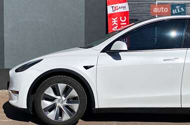 Внедорожник / Кроссовер Tesla Model Y 2021 в 