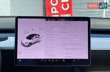 Внедорожник / Кроссовер Tesla Model Y 2021 в 