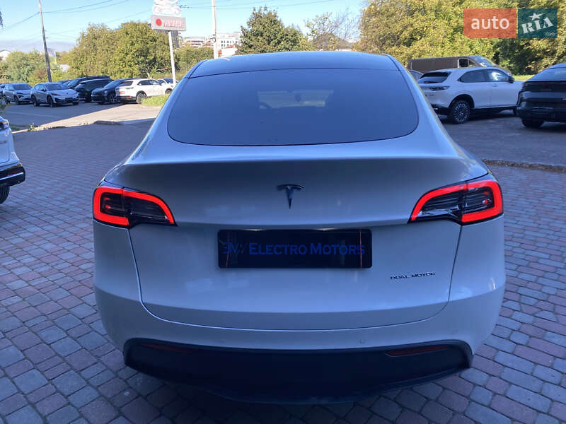 Позашляховик / Кросовер Tesla Model Y 2021 в Львові